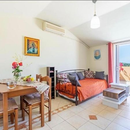 Apartmán La Soffitta Di Bampina Perivólion Exteriér fotografie